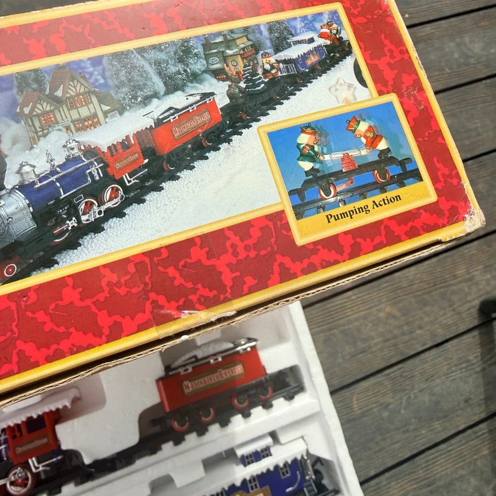 Toy State Nutcracker Express Christmas Train Set 5303 Holiday Music Animated Car